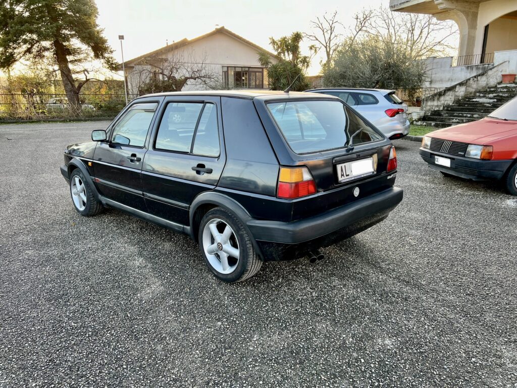 Volkswagen Golf GTI