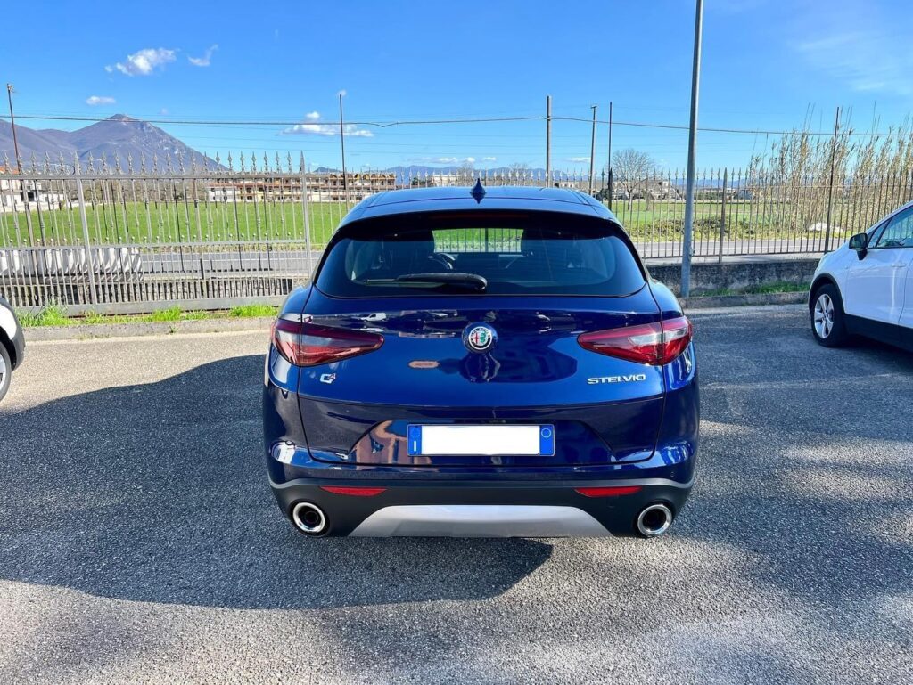 Alfa Romeo Stelvio Q4