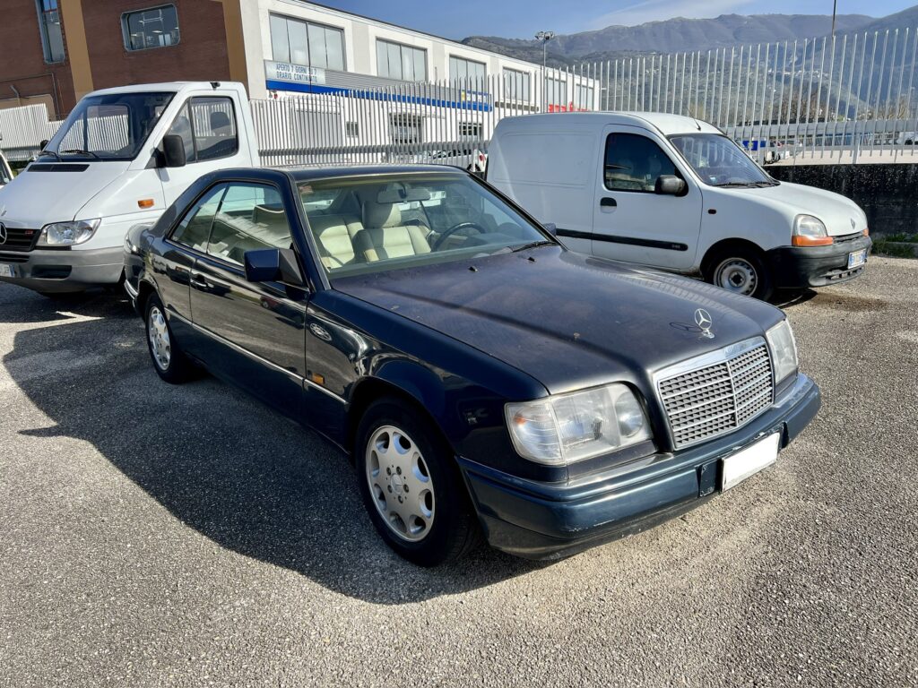 Mercedes CE 200